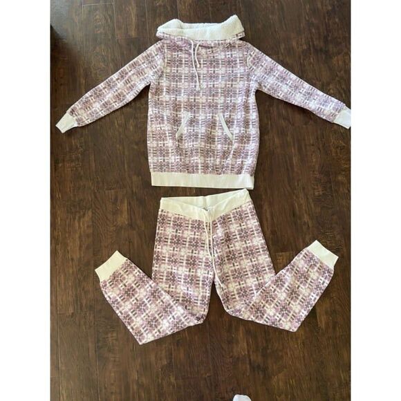 PajamaGram Chalet Shearling Rollneck Pajamas (Medium) - Picture 2 of 5